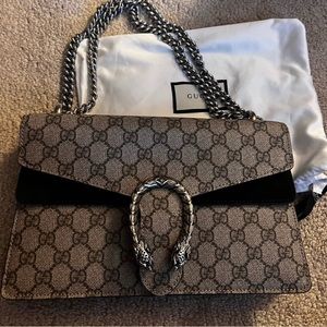 Gucci Small Dionysus Shoulder Bag